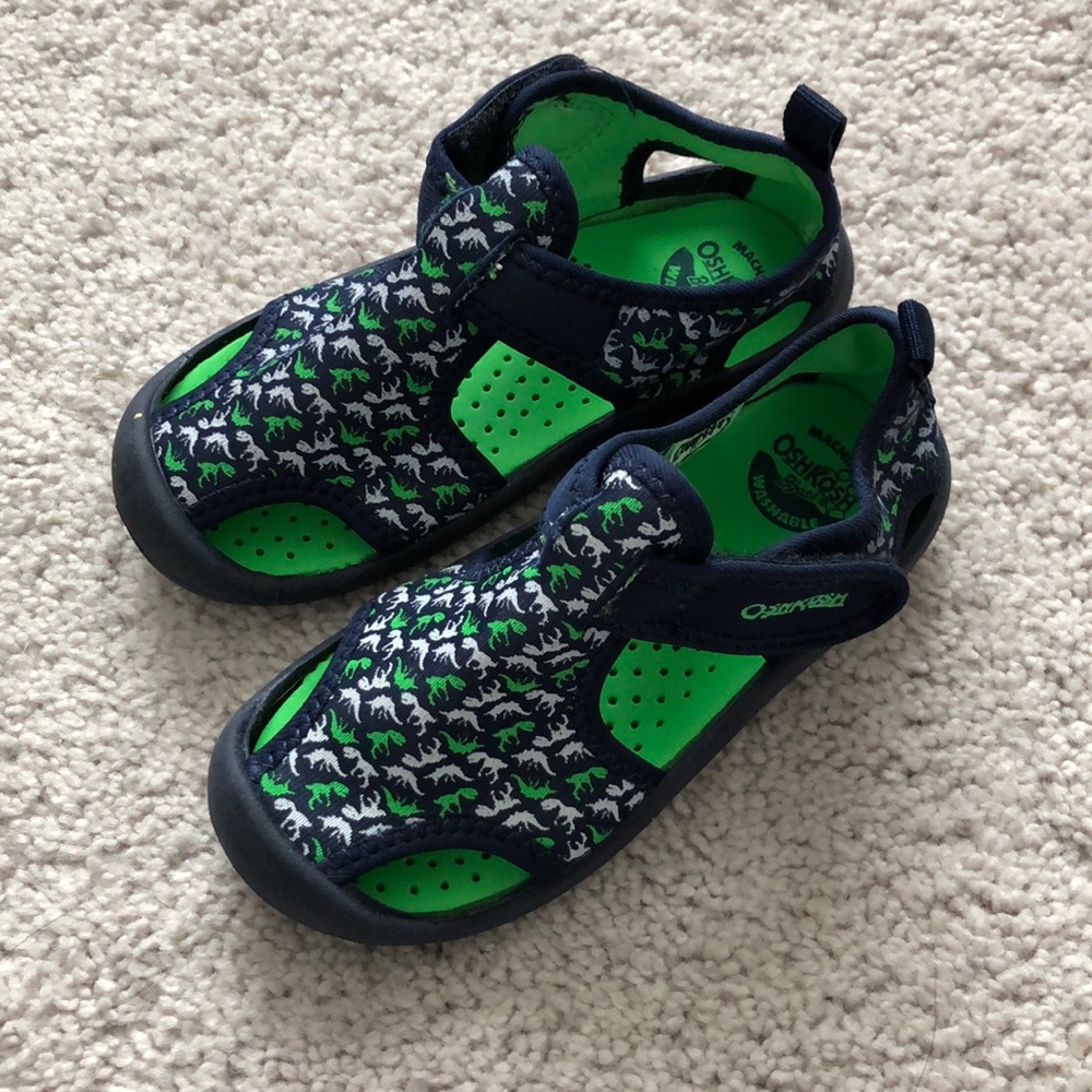 Boys Sandals/Water-friendly shoes